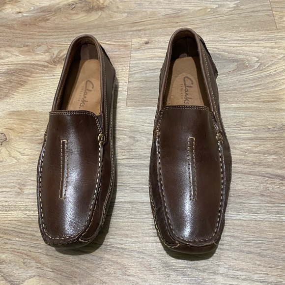 Clarks - Picture 2 of 3